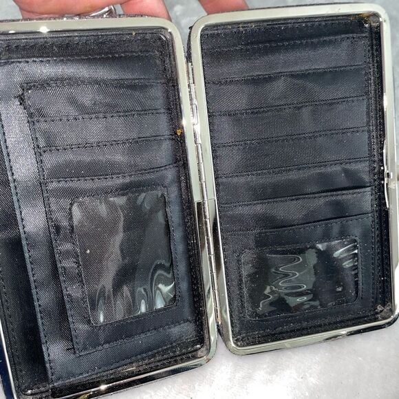 Colorful Wallet and Bag Collection - Picture 12 of 15